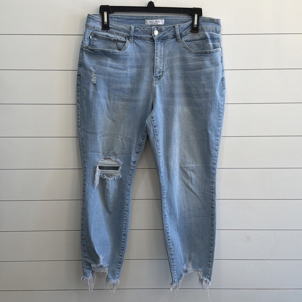 Judy Blue Los Angeles Stretch Women 18W (36X27) Distressed Cropped Jeans